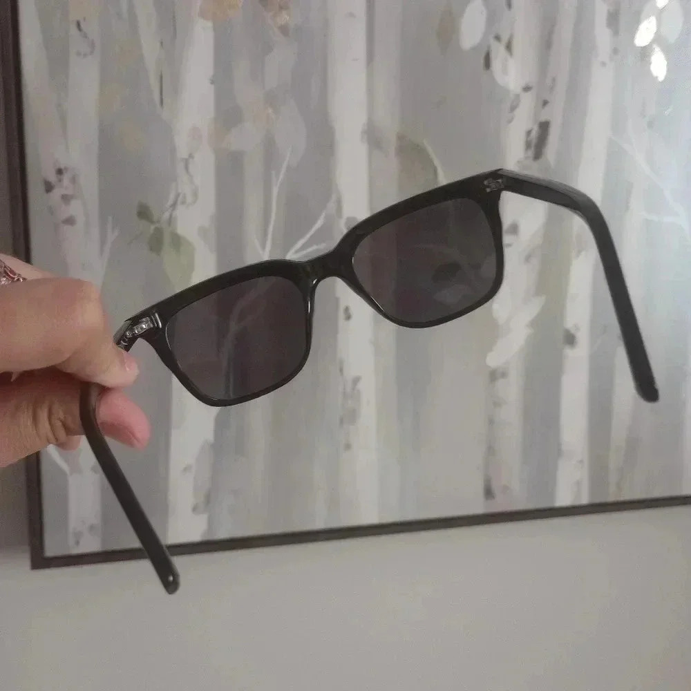 NWT- DIFF Charitable eyewear sunglasses. Black de… - image 5